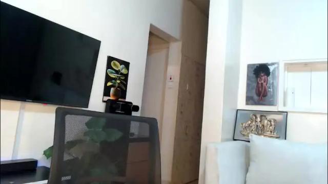 Image 4 of horny_princcess Stream on Chaturbate on 1 month ago