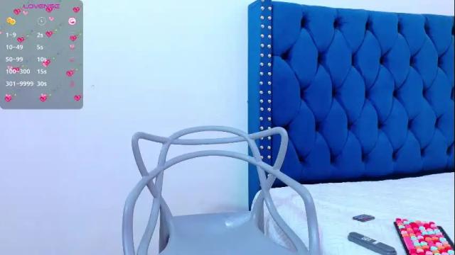 Image 10 of hornybarelylegalgirl Stream on Chaturbate on 1 month ago