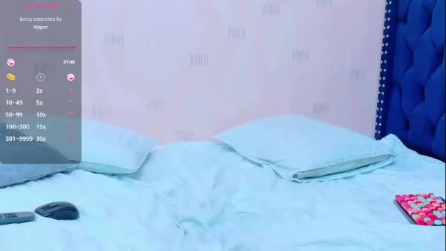 Image 12 of hornybarelylegalgirl Stream on Chaturbate on 29 days ago