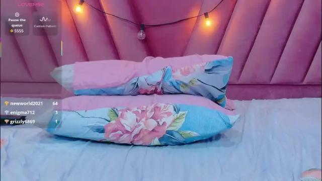 Thumbnail 2, hornybarelylegalgirl's Stream at Chaturbate, 1 month ago