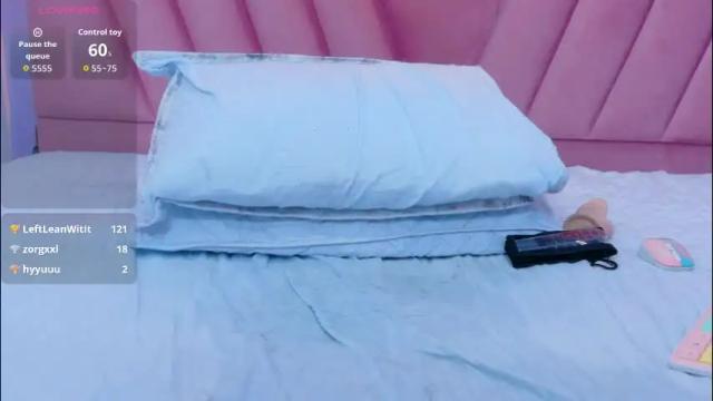 Thumbnail 1, hornybarelylegalgirl's Stream at Chaturbate, 22 days ago