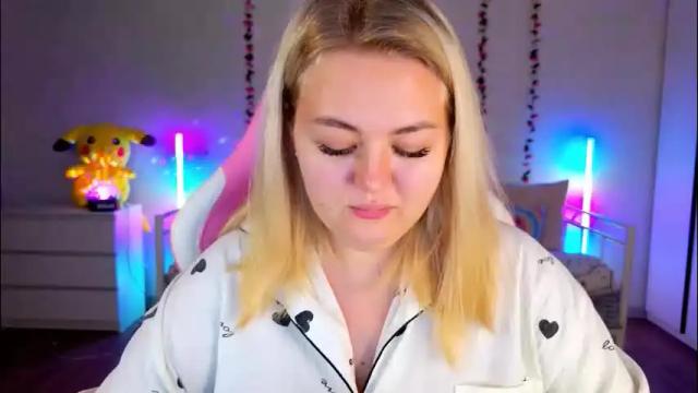 Thumbnail 1, hornycakee's Stream at Chaturbate, 4 months ago