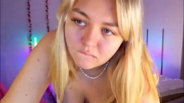 Image 11 of hornycakee Stream on Chaturbate on 2 months ago