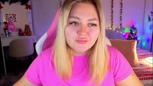 Image 8 of hornycakee Stream on Chaturbate on 23 days ago