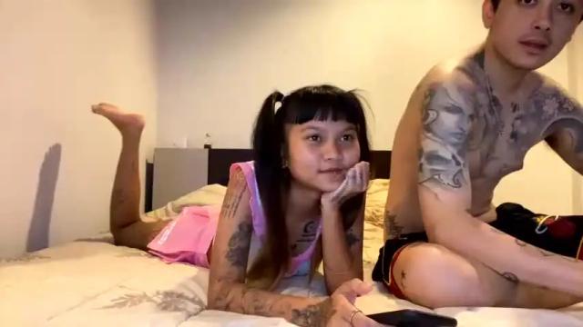 Image 4 of hornycouple69292313 Stream on Chaturbate on 21 months ago