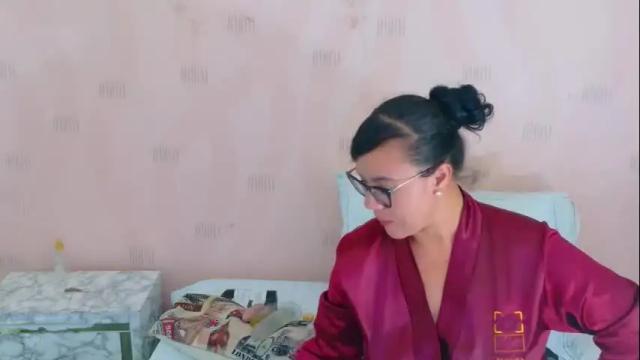 Thumbnail 1, hornylatimommy's Stream at Chaturbate, 1 month ago