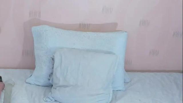 Image 3 of hornylatimommy Stream on Chaturbate on 1 month ago