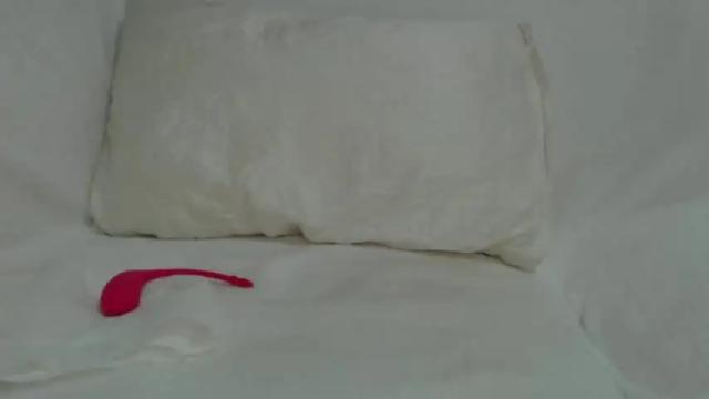 Image 11 of hornypetitegirl77 Stream on Chaturbate on 18 months ago