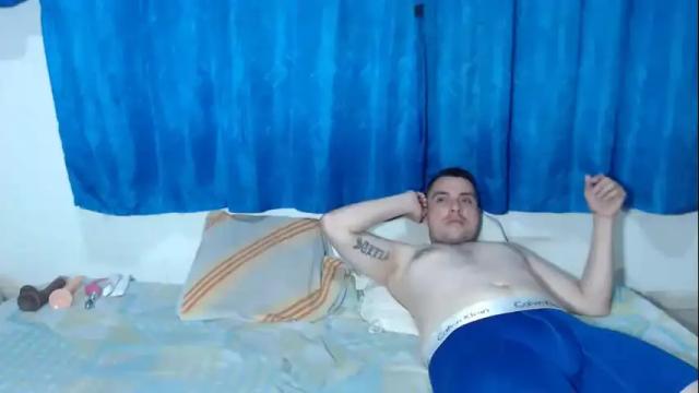 Image 12 of hornyslutlatina Stream on Chaturbate on 9 days ago