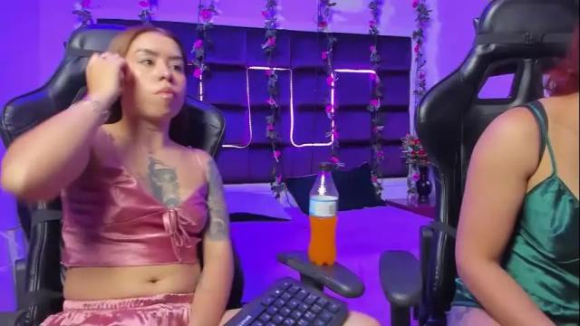Image 10 of hornyy_mom Stream on Chaturbate on 1 month ago