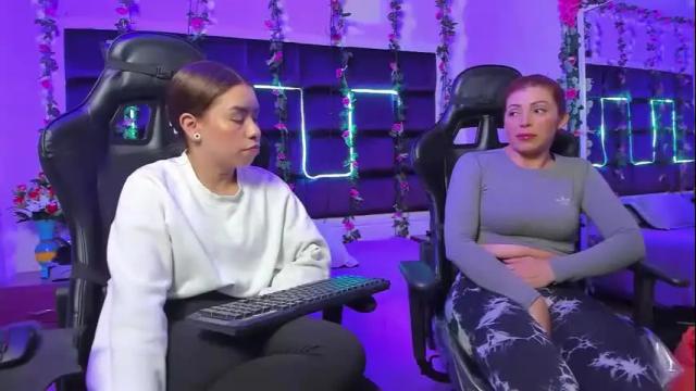 Image 11 of hornyy_mom Stream on Chaturbate on 1 month ago
