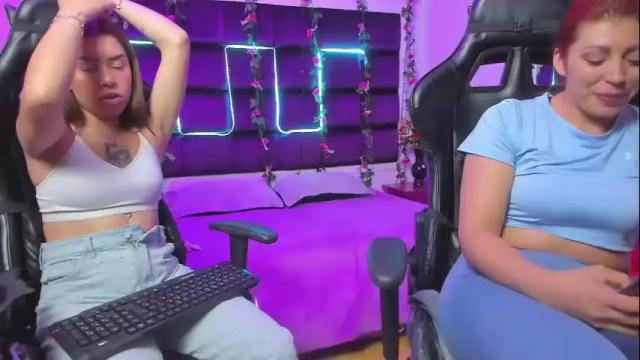 Image 8 of hornyy_mom Stream on Chaturbate on 1 month ago