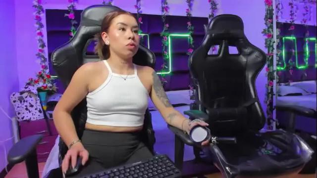 Thumbnail 2, hornyy_mom's Stream at Chaturbate, 20 days ago