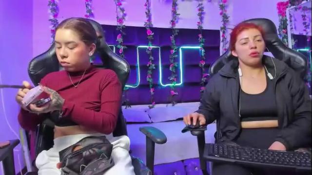 Image 3 of hornyy_mom Stream on Chaturbate on 15 days ago