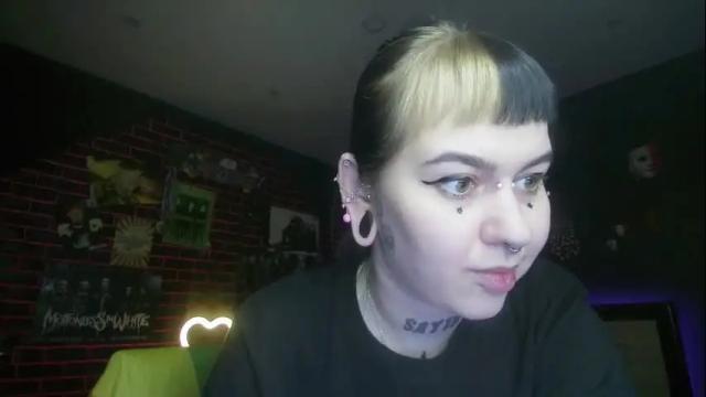 Image 2 of horror_circus Stream on Chaturbate on 2 months ago