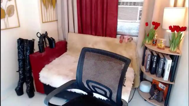 Image 11 of horsecockivy Stream on Chaturbate on 1 day ago