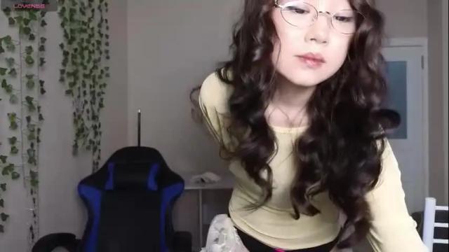 Image 2 of hosina_sayeri Stream on Chaturbate on 3 months ago