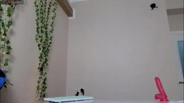 Image 6 of hosina_sayeri Stream on Chaturbate on 2 months ago