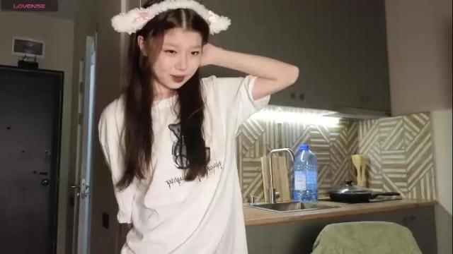Image 6 of hosina_sayeri Stream on Chaturbate on 1 month ago