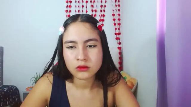 Image 2 of hot_18_secret Stream on Chaturbate on 20 months ago