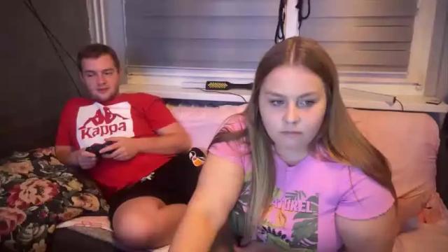 Image 7 of hot___________couple Stream on Chaturbate on 17 months ago