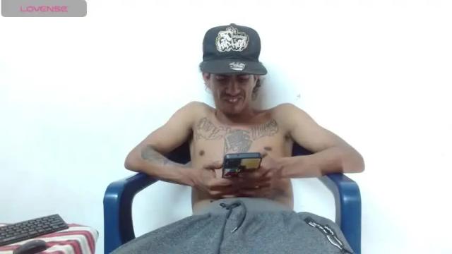 Image 7 of hot_and_complacent Stream on Chaturbate on 21 months ago