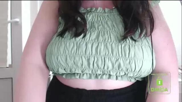 Image 12 of hot_and_pretty Stream on Chaturbate on 1 month ago