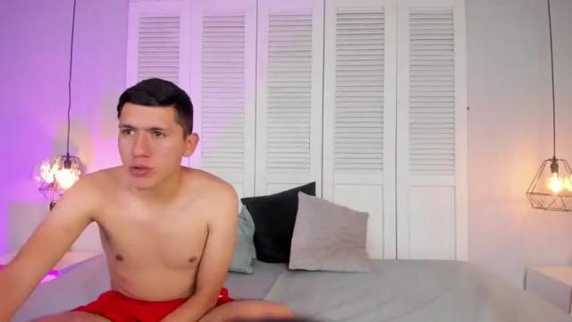 Image 4 of hot_angeels1 Stream on Chaturbate on 18 months ago