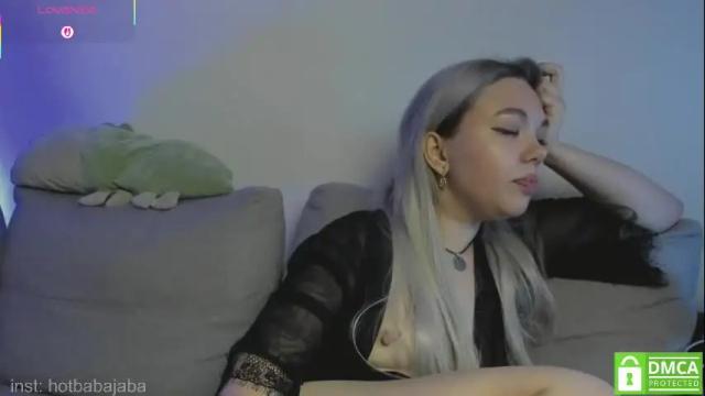 Image 8 of hot_babayaga Stream on Chaturbate on 1 month ago