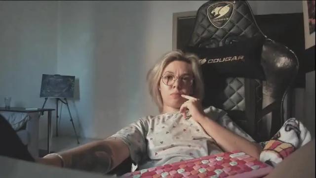 Image 10 of hot_babayaga Stream on Chaturbate on 7 days ago