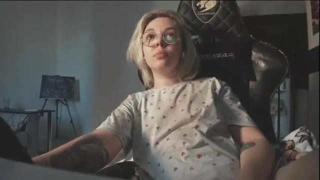 Image 11 of hot_babayaga Stream on Chaturbate on 7 days ago