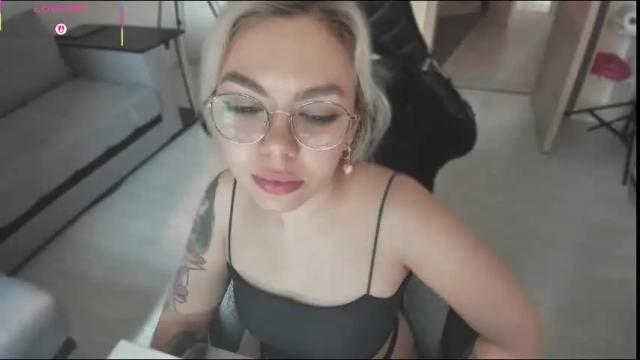 Image 6 of hot_babayaga Stream on Chaturbate on 3 days ago