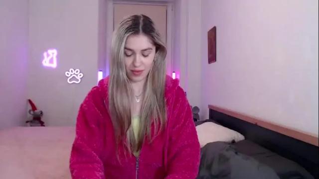 Image 6 of hot_berry69 Stream on Chaturbate on 1 month ago