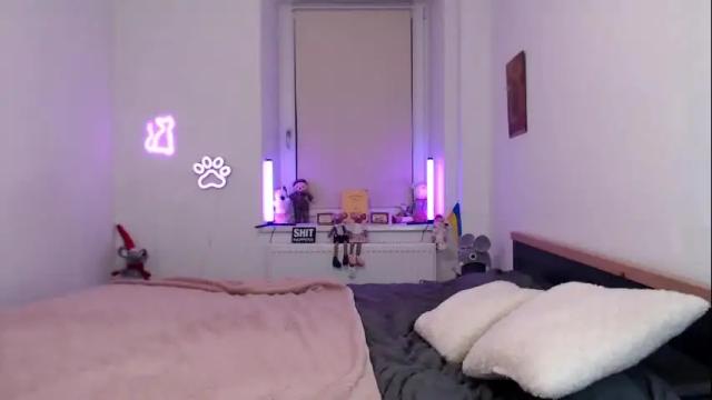 Image 12 of hot_berry69 Stream on Chaturbate on 1 month ago