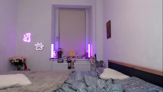 Image 3 of hot_berry69 Stream on Chaturbate on 1 month ago