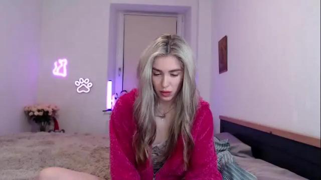 Image 4 of hot_berry69 Stream on Chaturbate on 1 month ago