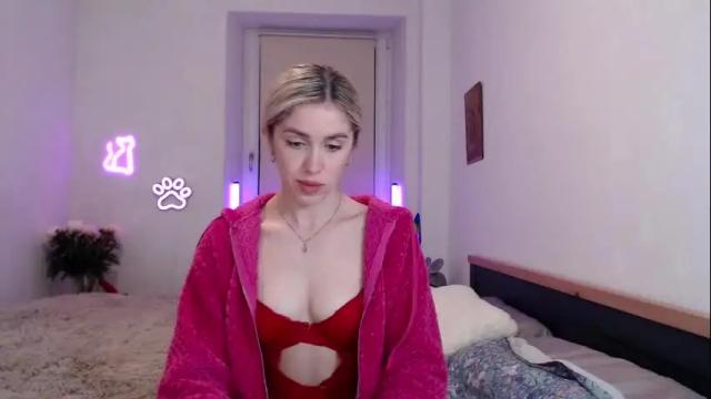Image 11 of hot_berry69 Stream on Chaturbate on 20 days ago