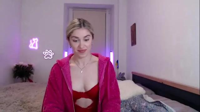 Image 6 of hot_berry69 Stream on Chaturbate on 20 days ago