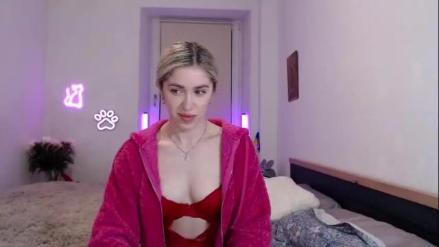 Image 8 of hot_berry69 Stream on Chaturbate on 20 days ago