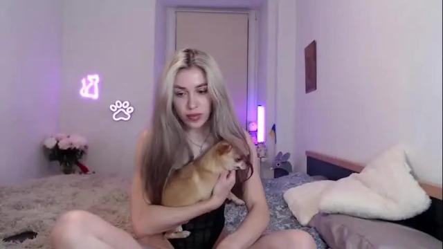 Image 8 of hot_berry69 Stream on Chaturbate on 15 days ago