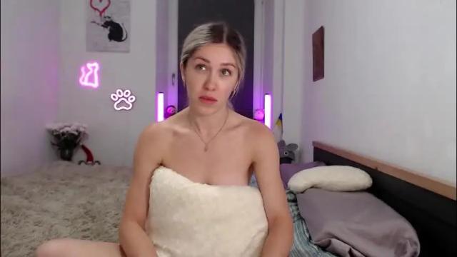 Thumbnail 2, hot_berry69's Stream at Chaturbate, 2 months ago