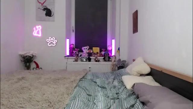 Image 7 of hot_berry69 Stream on Chaturbate on 2 months ago