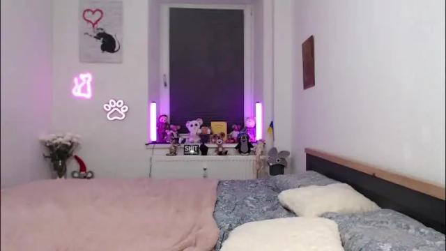 Thumbnail 1, hot_berry69's Stream at Chaturbate, 2 months ago