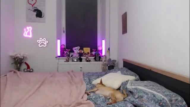 Image 3 of hot_berry69 Stream on Chaturbate on 2 months ago