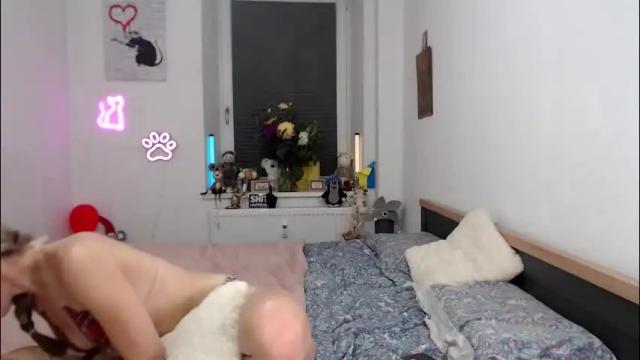 Image 6 of hot_berry69 Stream on Chaturbate on 1 month ago