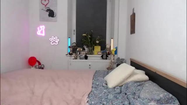 Image 8 of hot_berry69 Stream on Chaturbate on 1 month ago