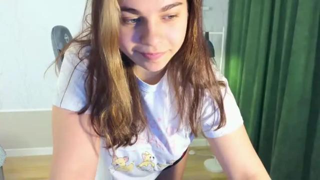 Image 3 of hot_chill__ Stream on Chaturbate on 9 months ago