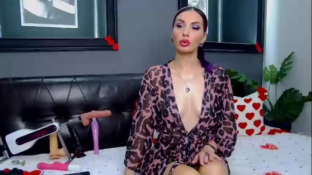 Image 7 of hot_darina Stream on Chaturbate on 1 month ago