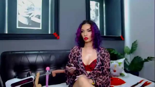 Image 8 of hot_darina Stream on Chaturbate on 24 days ago
