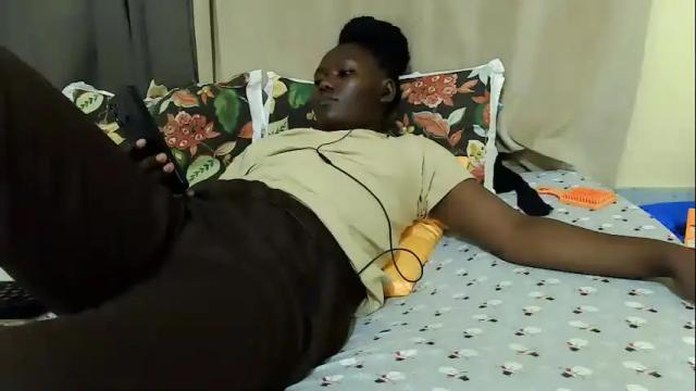 Image 12 of hot_darling95 Stream on Chaturbate on 19 days ago